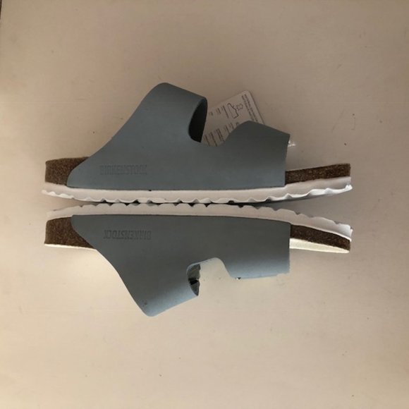 Birkenstock Arizona leather blue sandal. Size: 8, 9 - Picture 6 of 11